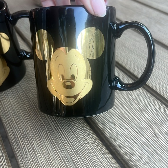 Two Mickey Mouse mugs - Picture 3 of 5